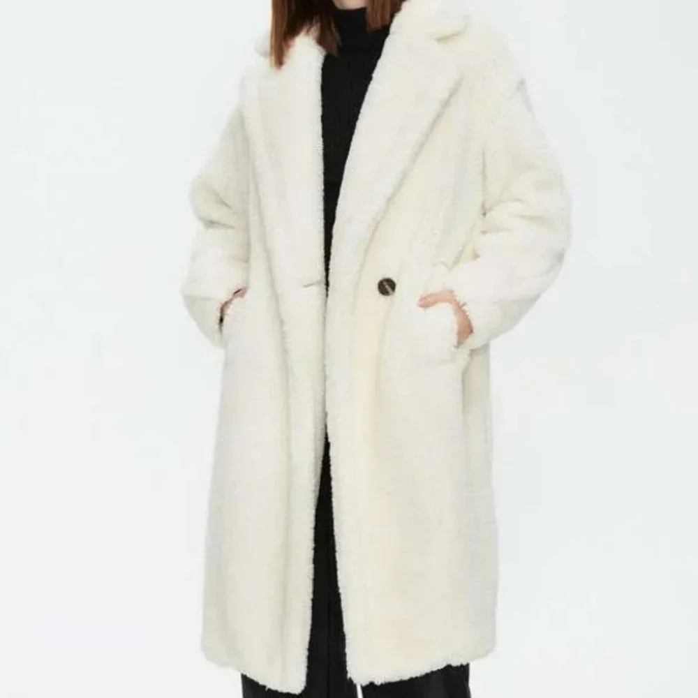 Cream Faux fur oversized button front pocket Teddy Coat - Picture 3 of 11
